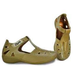 MODELO GRETA GUARACHA CONFORT AW2021